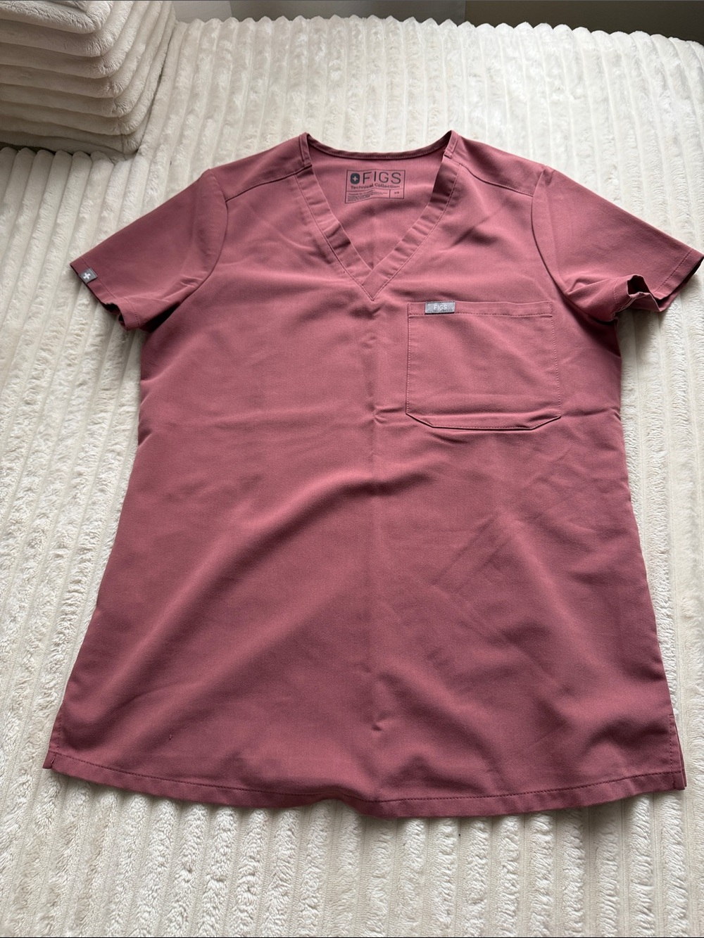 Figs Men’s V-Neck Top - Dusty Rose